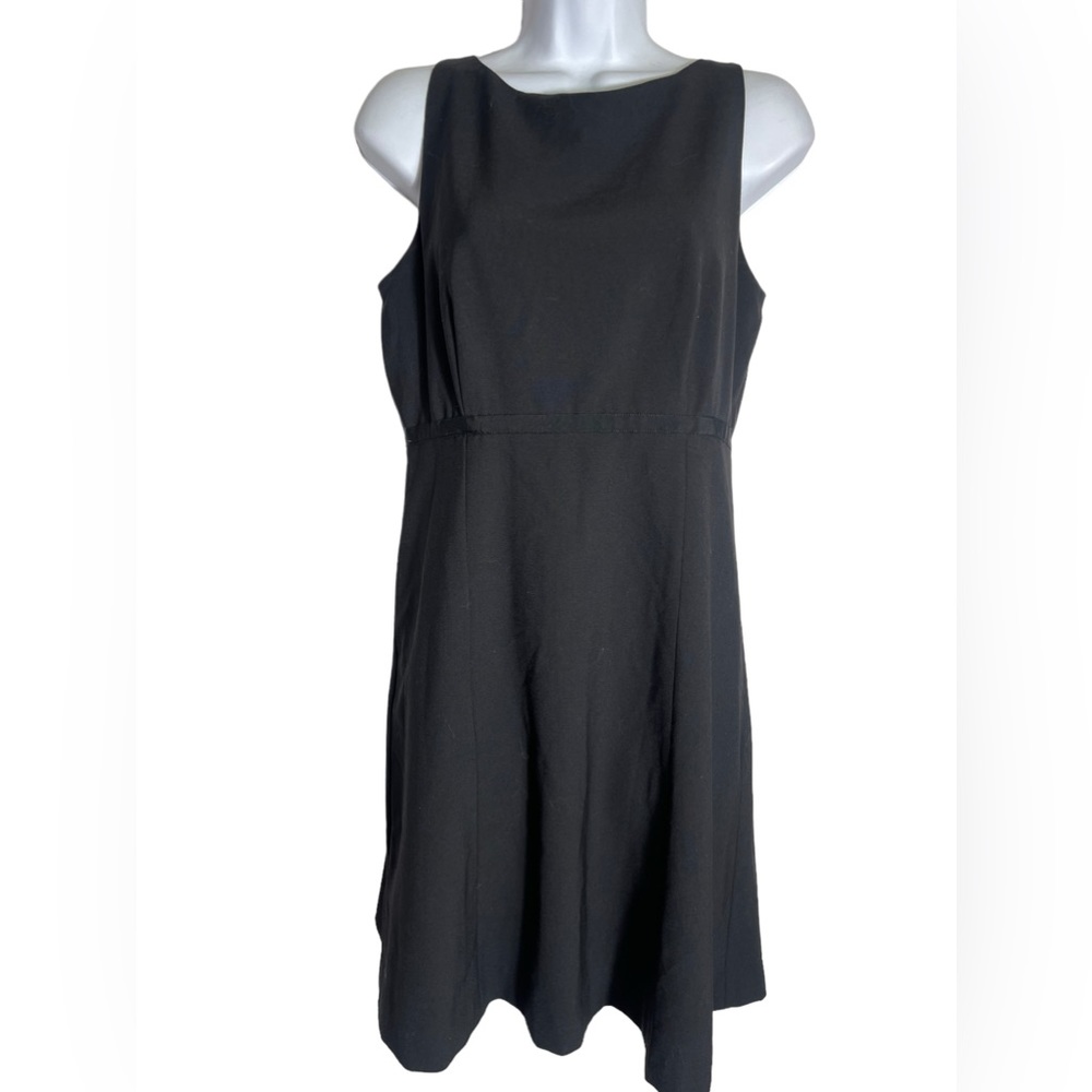 GAP dress size‎ 6 simple black dress with pink inner lining 🖤🩷🖤🩷